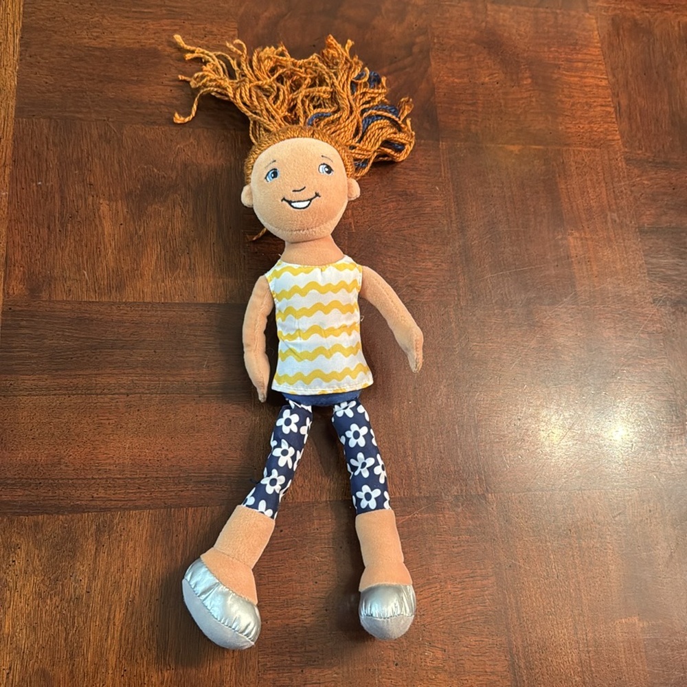 Vintage 2001 Manhattan Toys Fabric Groovy Girls Doll Reagan